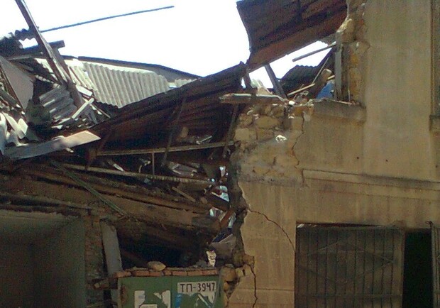 Жилой дом рухнул в центре. Фото: odessit.livejournal.com.