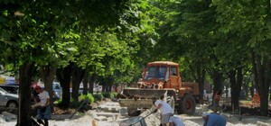 Харьковский солдат будет хранить покой обновленного сквера