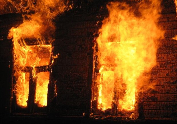 Ночной пожар в 9-этажке заметили соседи. Фото с сайта: podrobnosti24.ru.