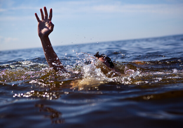 На воде продолжают гибнуть люди. Фото - saki.ru