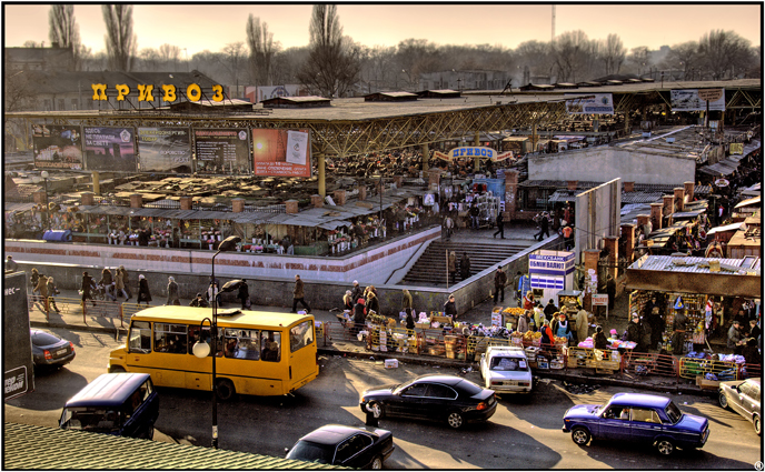 Знаменитый одесский рынок "Привоз". Фото с сайта: odessaglobe.com.