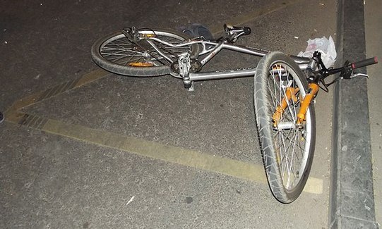 Велосипедист получил серьезные травмы. Фото - sempo.od.ua
