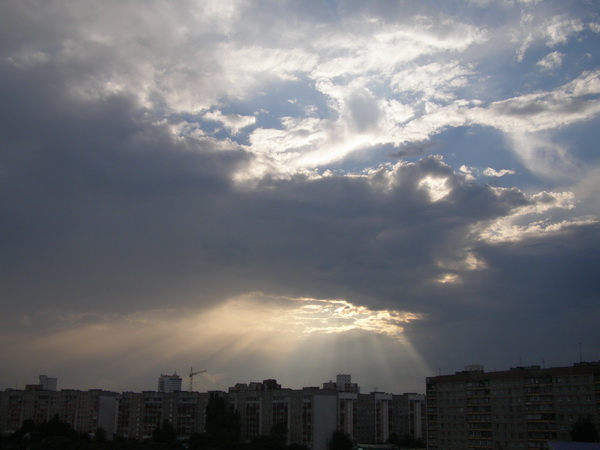 Небо затянет облаками. Фото с сайта: kp.ua.