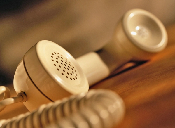 На номер "123" можно звонить со стационарных и мобильных телефонов. Фото с сайта: muravlenko.com.
