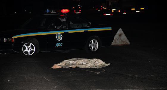 Водителя, насмерть сбившего мужчину, отпустили. Фото - timer.od.ua