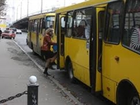 Одесские маршрутчики нарушают правила дорожного движения. Фото - reporter.com.ua