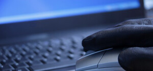 Чеченцы похитили в Одессе хакера и заставляли его взламывать банковские счета 