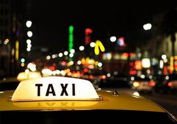 Заказывать такси на нашем сайте очень удобно. Фото с сайта: sai.gov.ua.