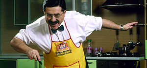 Борис Бурда в Одессе раздает автографы прямо в маршрутке