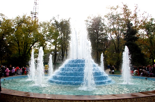 Одна из самых красивых новинок - фонтан. Фото с сайта: odessa.ua.