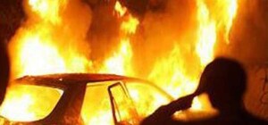 В Заводском районе Запорожья горели дом, автомобиль и мотоцикл