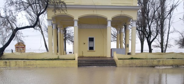 Одесскую Лузановку затопило. Фото - vk.com/taki_da_odessa