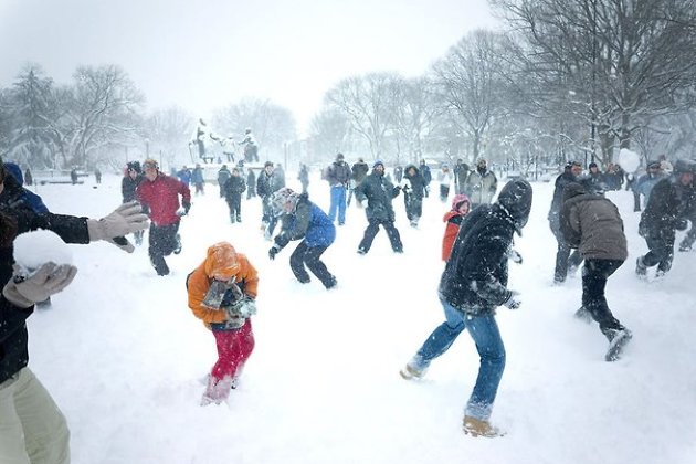 Одесситы устроят снежную битву. Фото - news.chita.ru