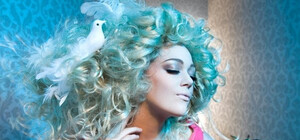 Бесплатные косметические услуги в Симферополе: наращиваем ногти, ресницы, и делаем макияж