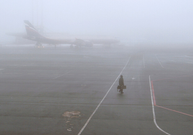 Туман снова подпортил планы пассажиров. Фото с сайта: grigre.com.