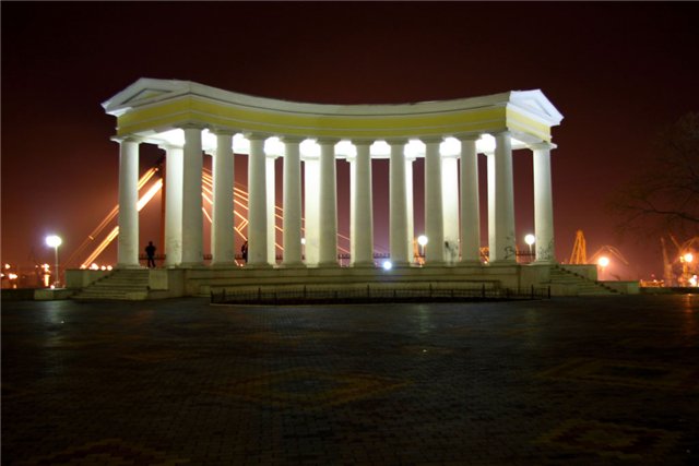 А вечером отсюда полетят небесные фонарики. Фото с сайта: olegpasco.od.ua.