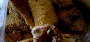 В крымском магазине продают сладости с червями