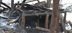 Милиционеры засыпали скандальную копанку, где гоняли донецких журналистов