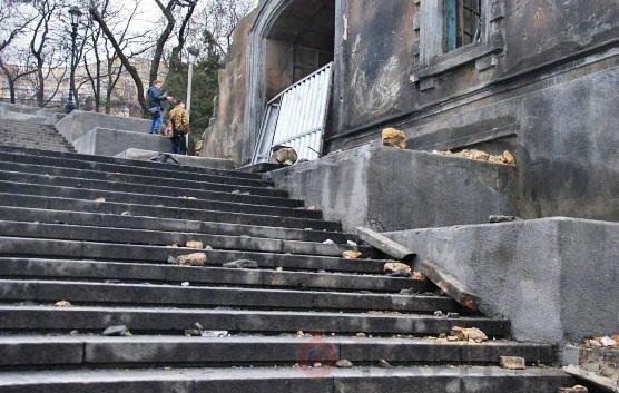 Новость - События - Московские киношники загадили Потемкинскую лестницу в Одессе