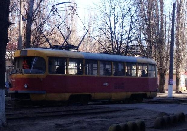Из-за упорства обоих водителей, пострадали жители микрорайона. Фото: Marino ("Одесский форум").