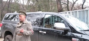 Михалков разъезжает по Одессе на шикарном внедорожнике с путинскими номерами