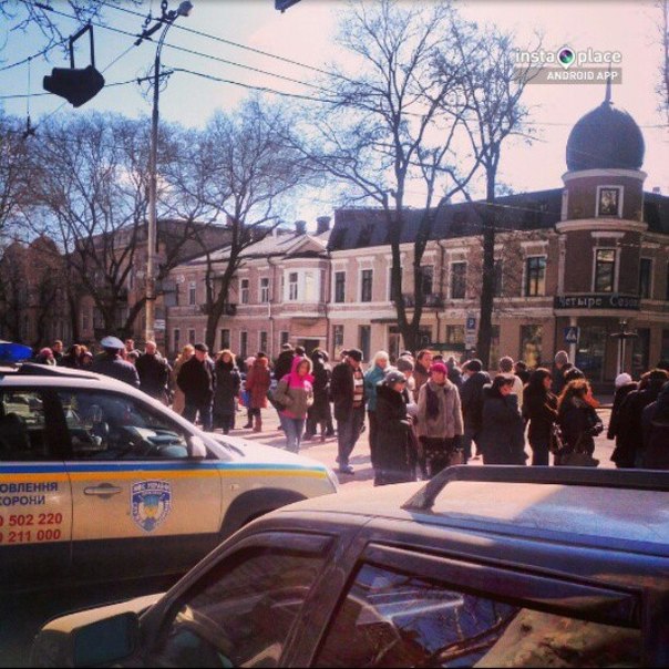 Одесситы освободили дорогу. Фото - Andrew F