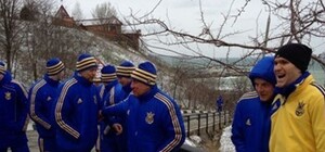 Футболисты сборной Украины в метель прогулялись к морю в Одессе