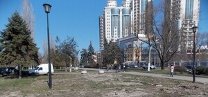 На месте срубленных деревьев в одесской Аркадии появится скульптура