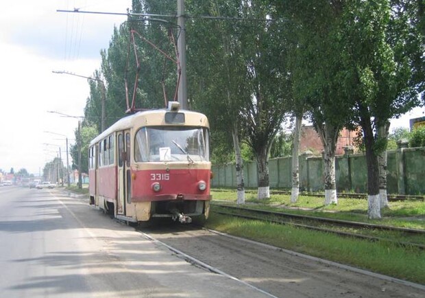 По Николаевской дороге ходит три вида трамваев. Фото - odessatrolley.com