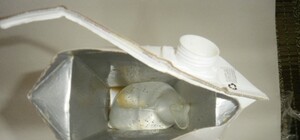 Харьковскому зэку прислали пьянящий презерватив