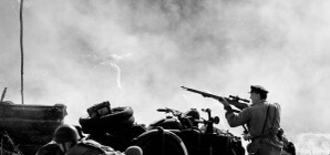 Яркий бой за освобождение Луганска: мотоциклы, бронеавтомобили и  минометы