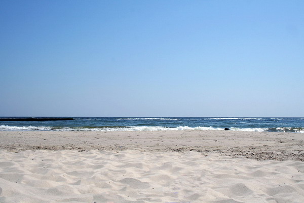На пляже будет заметать песком. Фото с сайта: sites.google.com.