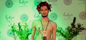 Показ мод на Соломенке: буйство красок и полуголые модели