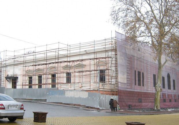 Пока что здание в плачевном состоянии. Фото - oda.odessa.gov.ua