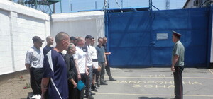 В Запорожской области на свободу отпустили 15 зэков