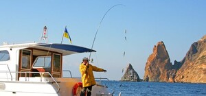 Рыбалка в Крыму: ловим ставридку, барабульку и камбалу