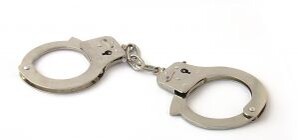 По Луганску разгуливают насильники: очередное нападение возле автосалона