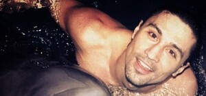 Дима Билан в Одессе плескался с дельфинами