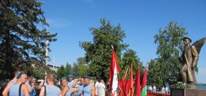 Как в Днепропетровске празднуют день ВДВ