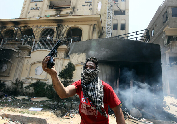 Беспорядки в Египте не утихают. Фото - photo-day.ru