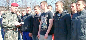 Осенью 600 запорожцев уйдут армию