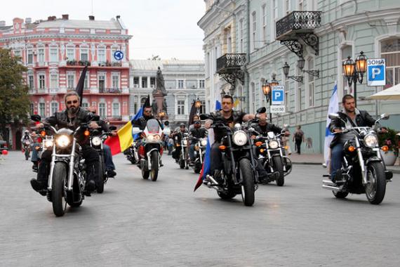 Байкеры будут делать остановки по городу. Фото с сайта: timer.od.ua.