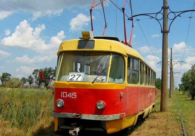 Трамвай №27 снова ходит. Фото с сайта: transphoto.ru.