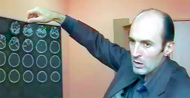 Вячеслав Близнак  заявил о побоях в милиции. Фото - скриншот видео. 