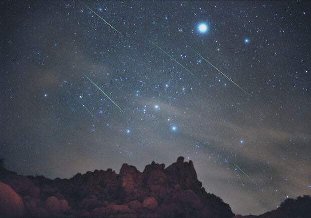 Метеорный поток можно наблюдать в начале октября. фото с сайта: school.uni-altai.ru.