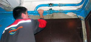 Умелец соединил водопровод с газом - многоэтажка чуть не взлетела в воздух