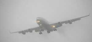 Из-за сильного тумана в Одессе опаздывают самолеты и не может прилететь 