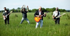 Участвуй в конкурсе и получи возможность спеть с Олегом Скрипкой