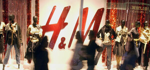 Абсурд дня: на Петровке открыли шоу-рум бренда H&M