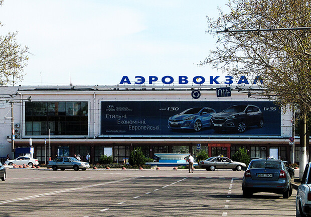 Похоже, в Одесском аэропорту будет аншлаг из-за количества прибывающих.
Фото - megapolisplus.com.ua